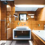 Arensburg Boutique & 4*
