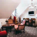 Arensburg Boutique & Hotel 4*