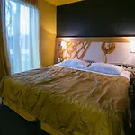 Arensburg Boutique &