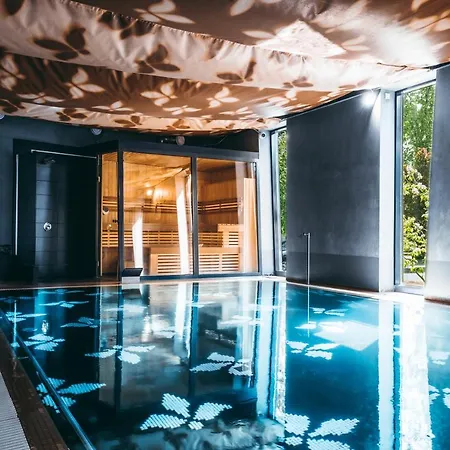 Arensburg Boutique & Hotel 4*