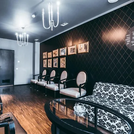 Arensburg Boutique &