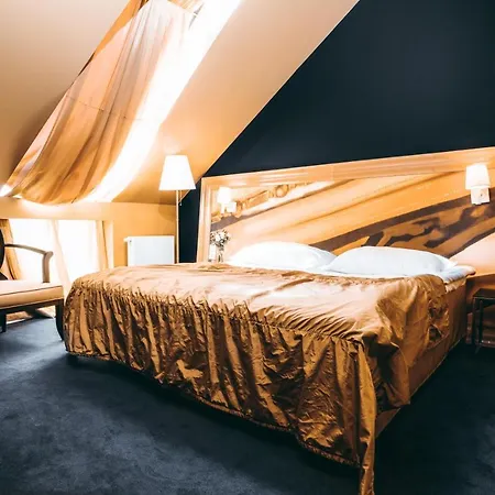Hotel Arensburg Boutique & 4*