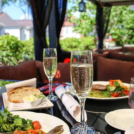 Hotel Arensburg Boutique & 4*