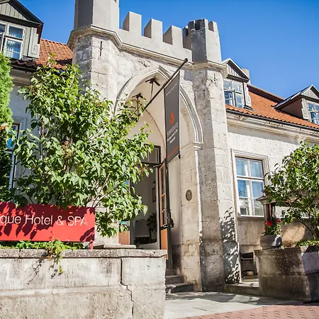 Arensburg Boutique & 4* Kuressaari