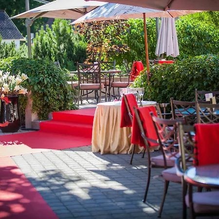 Ξενοδοχείο Arensburg Boutique &