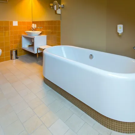 Arensburg Boutique & Hotel 4*