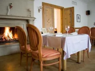 Arensburg Boutique & فندق 4*
