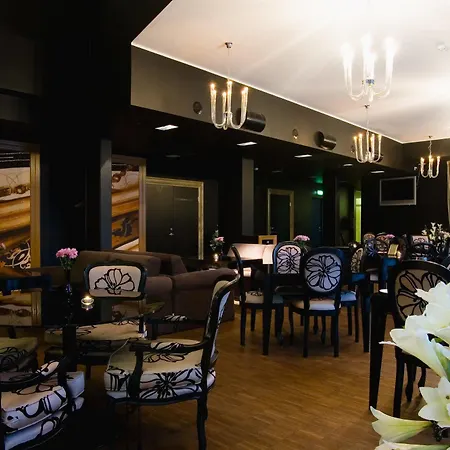 Arensburg Boutique & Hotell 4*