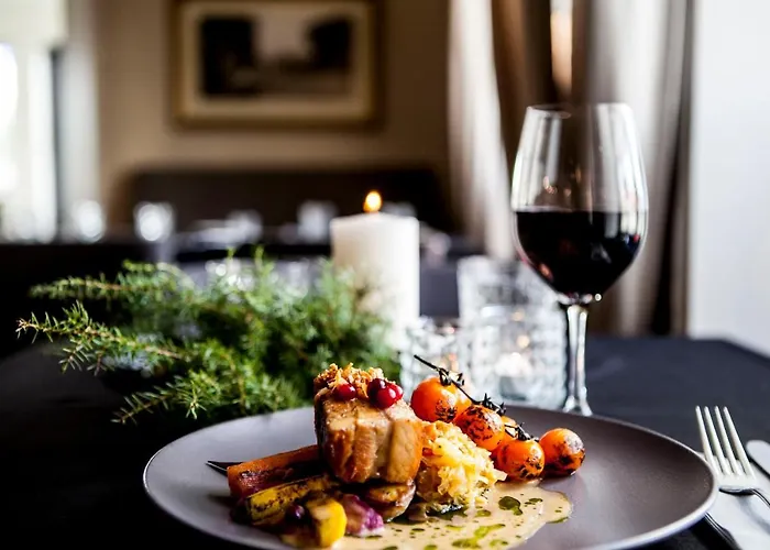 Arensburg Boutique & Κουρεσάαρε