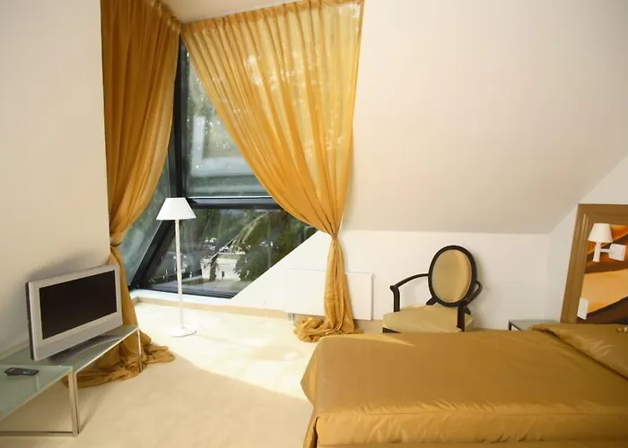 Hotel Arensburg Boutique & 4*