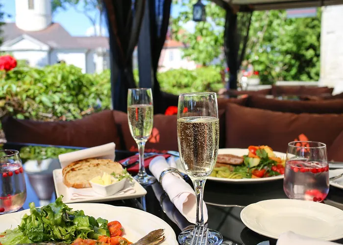 Hotel Arensburg Boutique & 4*