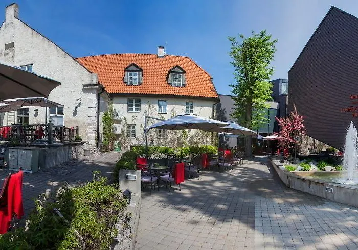 Arensburg Boutique &